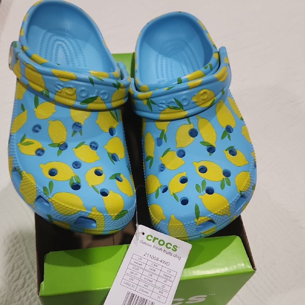 CROCS Blue Lemon Print Clogs